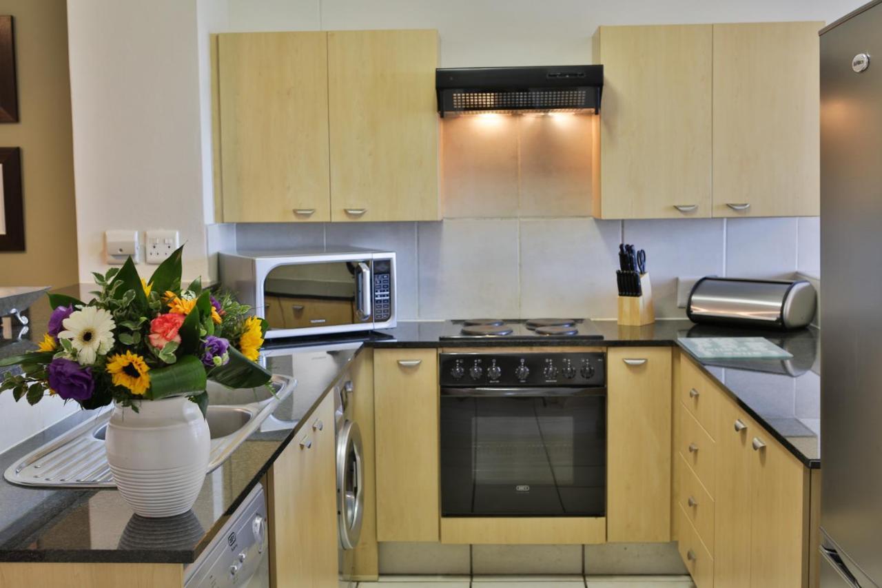 Westay Westpoint Apartments Сэндтон Номер фото